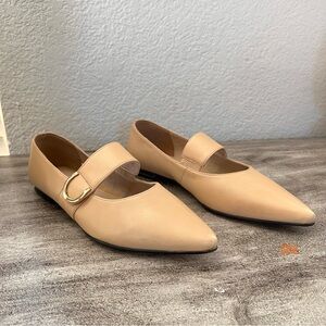 Journee Signature Flats pointed-toe Mary Jane Leather Tan size 11